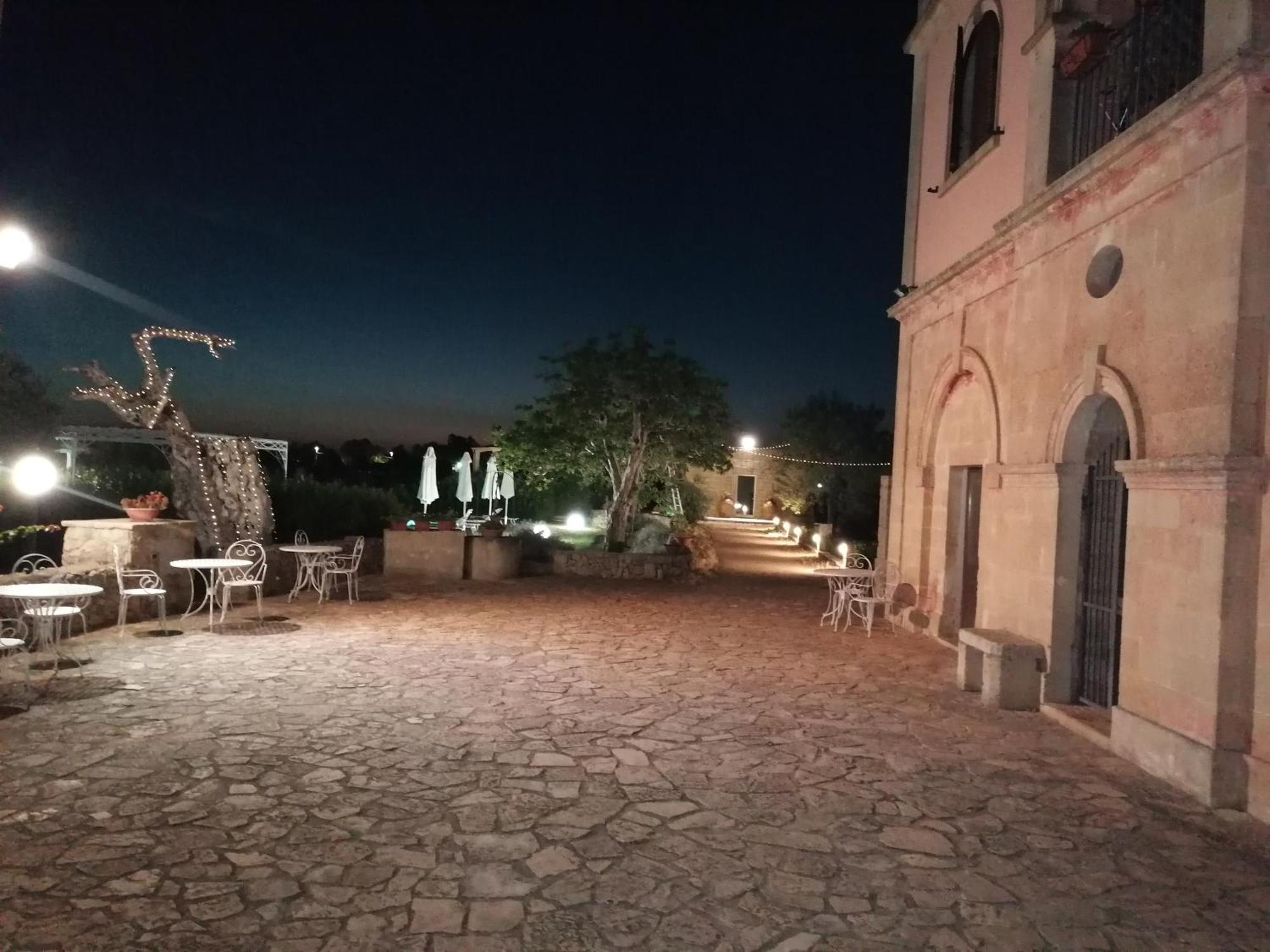 Tenuta Pigliano Hotel Bagnolo del Salento Екстериор снимка