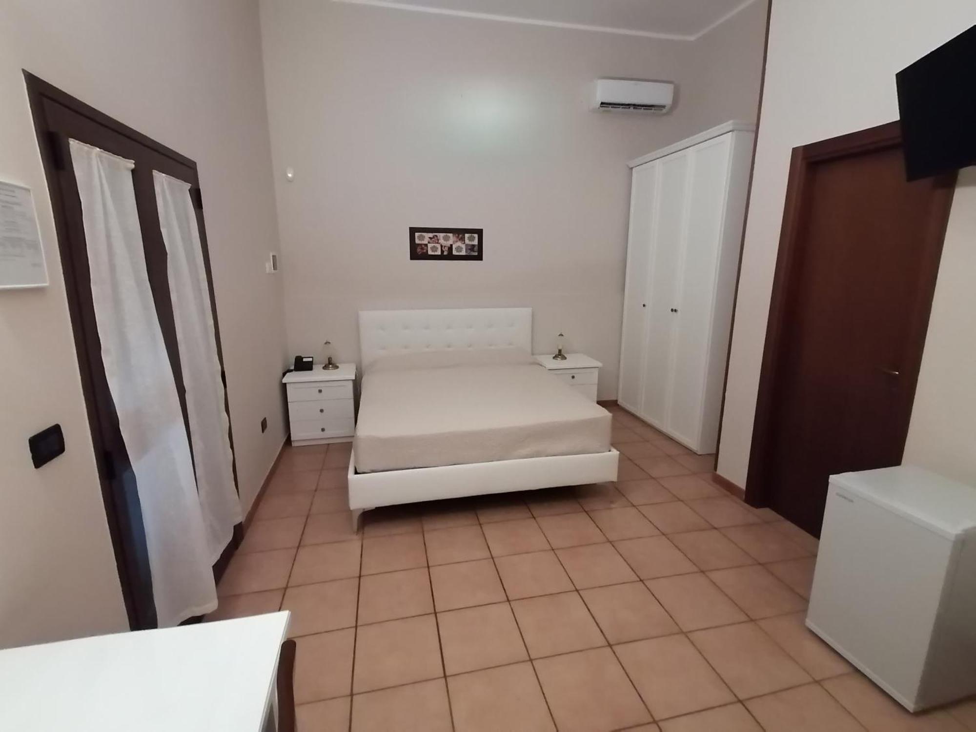 Tenuta Pigliano Hotel Bagnolo del Salento Стая снимка